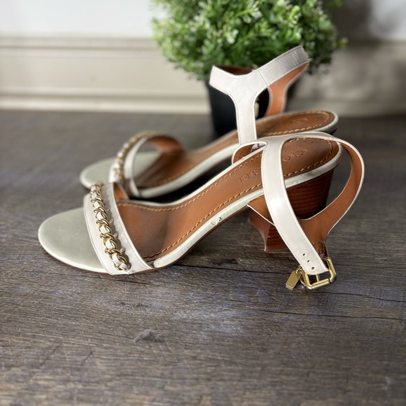 Coach Cream Block Heel Sandals Chain - Picture 5 of 10